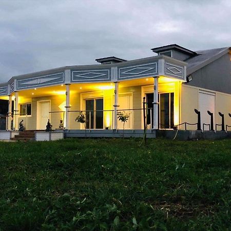 Les Chalets Du Domaine De Nayjee Commune Begue 외부 사진